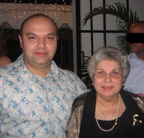 http://rafaelcakes.com/wp-content/uploads/2015/02/Rafael_Ramirez_Rita_Fermin_.jpg